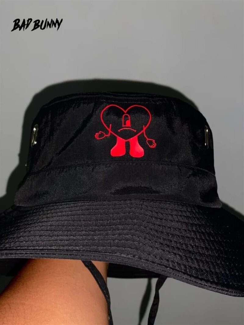 Un Verano Sin Ti Corazón Black Bucket Hat